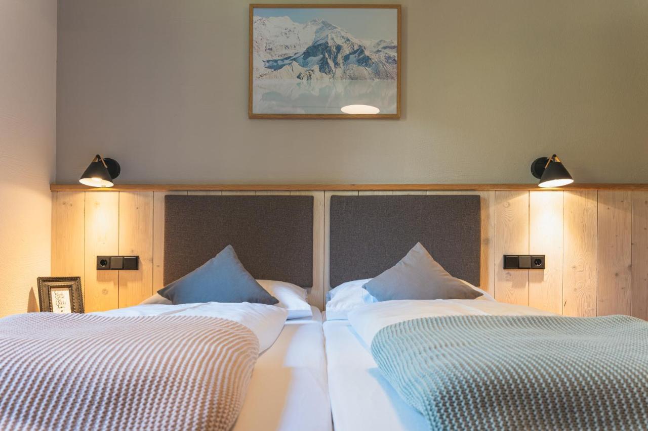 Dorfchalets & Apartments - Authentic Experience In Centre Of Kaprun Including Tauernspa And Summercard Exterior photo