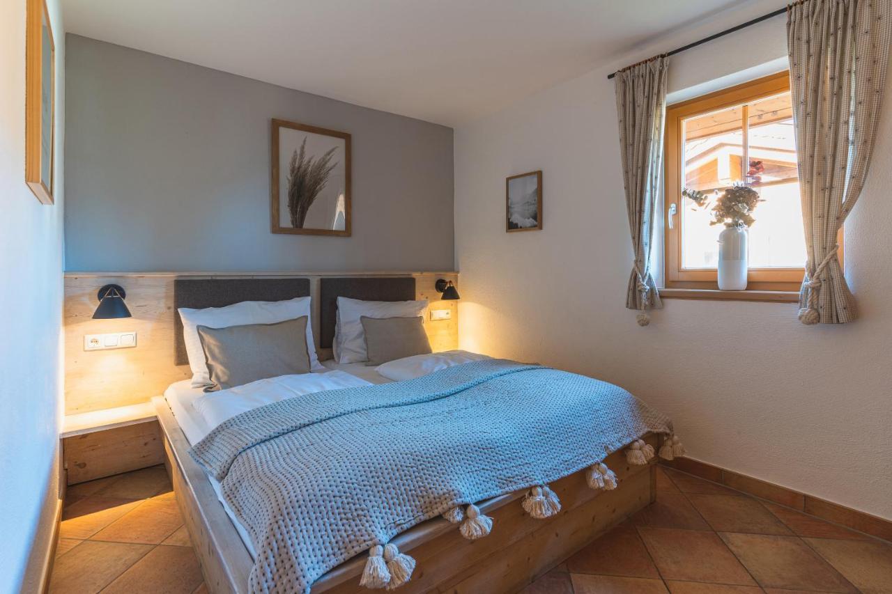 Dorfchalets & Apartments - Authentic Experience In Centre Of Kaprun Including Tauernspa And Summercard Exterior photo