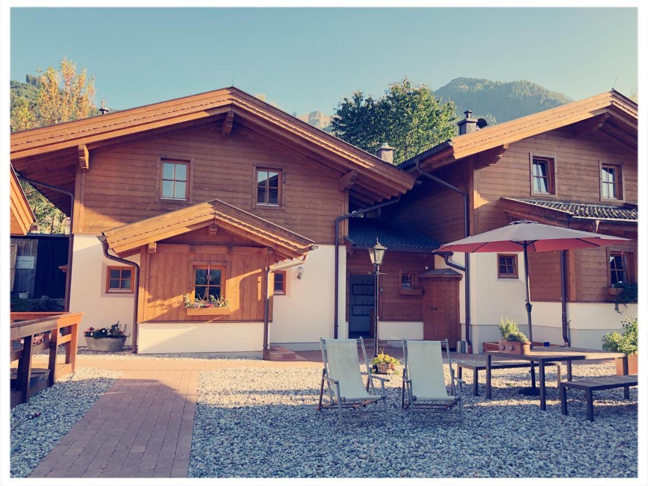 Dorfchalets & Apartments - Authentic Experience In Centre Of Kaprun Including Tauernspa And Summercard Exterior photo